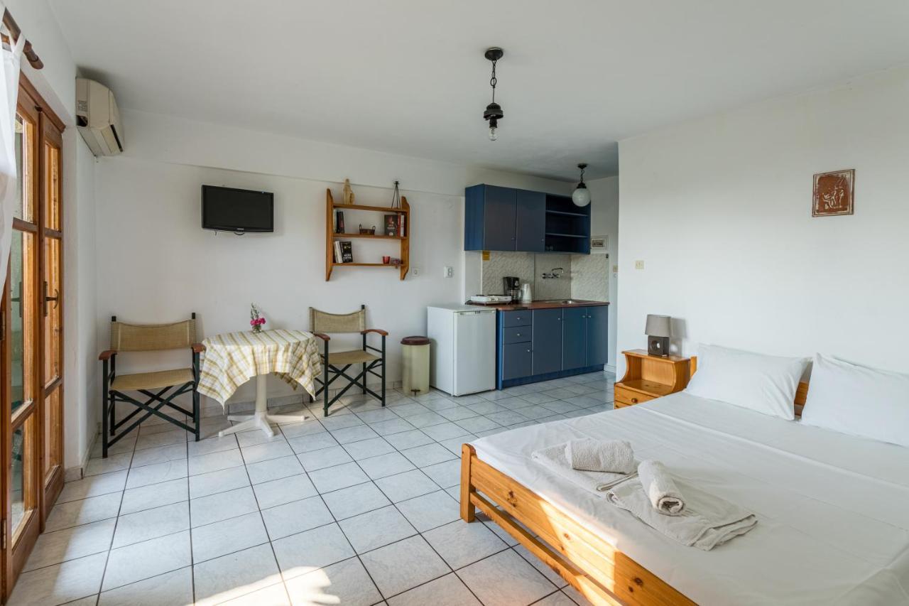 Penelope Apartments Stoupa Exterior photo