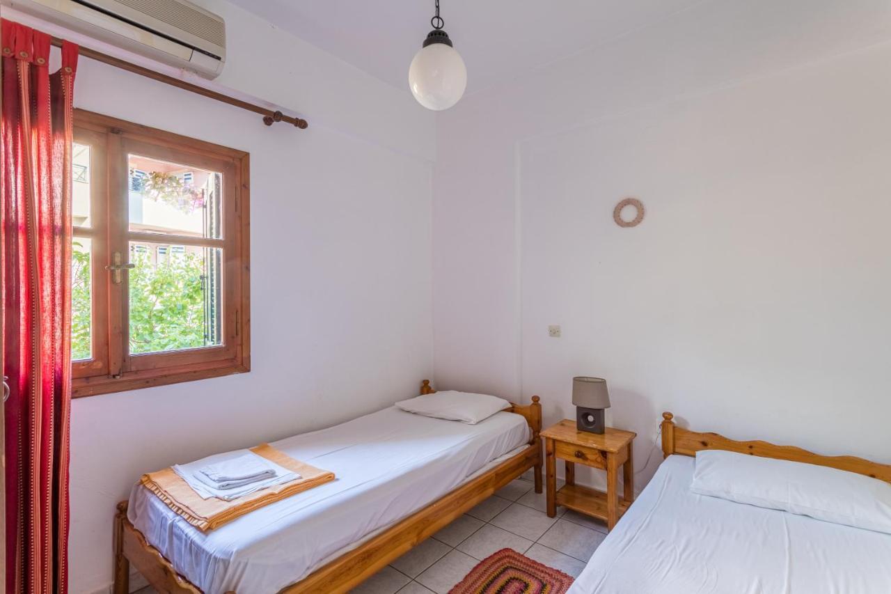 Penelope Apartments Stoupa Exterior photo